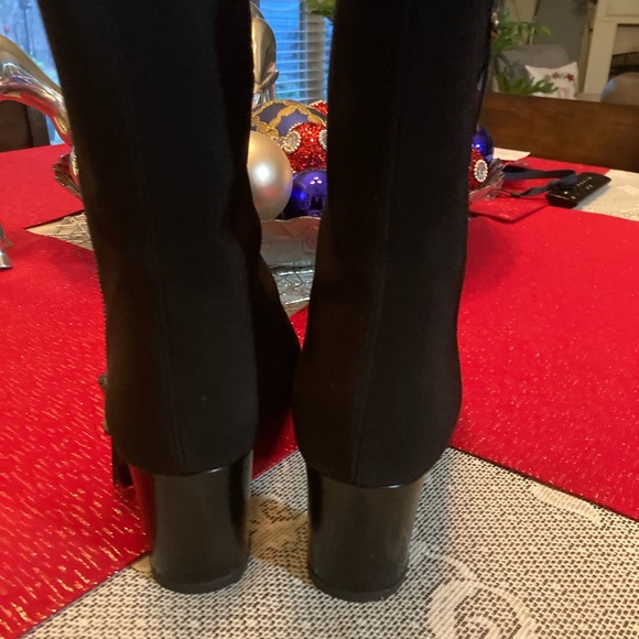 Black Womens boots size 7 M Stuart Weitzman perfect for dress, 2 inch heel - Picture 6 of 13